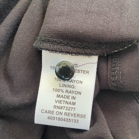 NEW Elle Floral Lined Ruffle neckline Tank Top - Picture 5 of 6